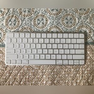 Apple Magic Keyboard English